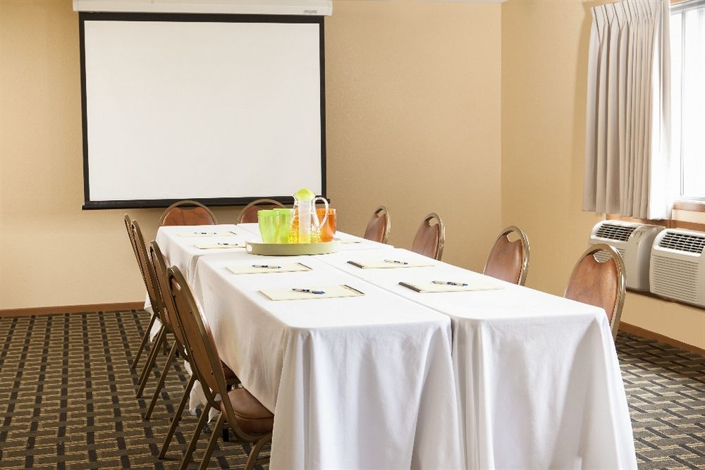Heartland Inn Coralville Esterno foto