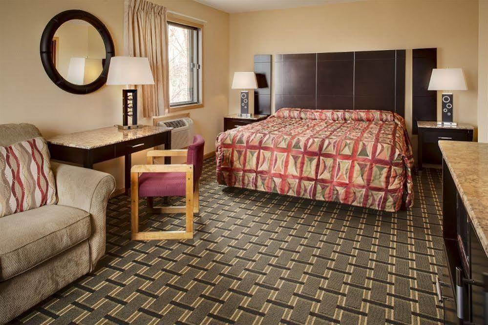Heartland Inn Coralville Esterno foto